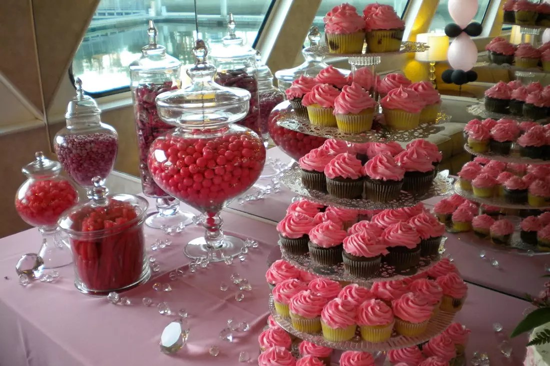 slider - American Butler