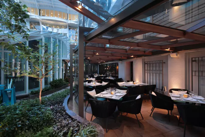 slider - American Butler