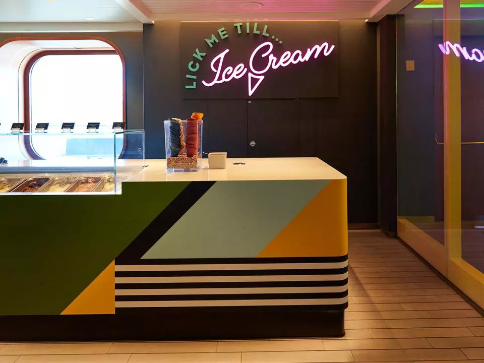 slider - American Butler