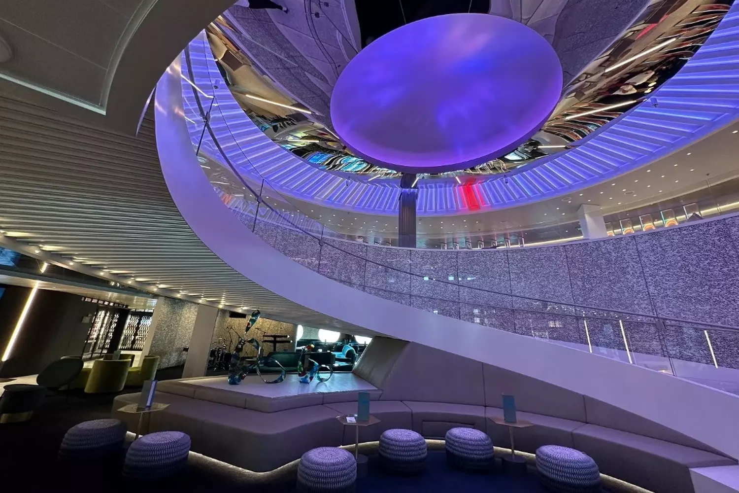 slider - American Butler