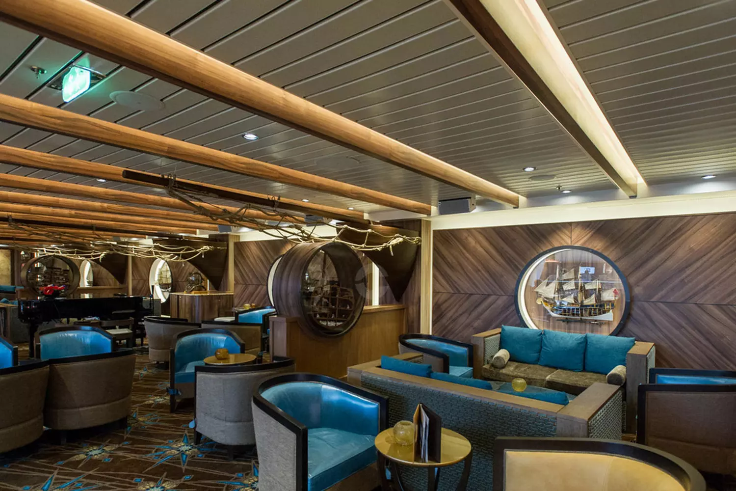 slider - American Butler