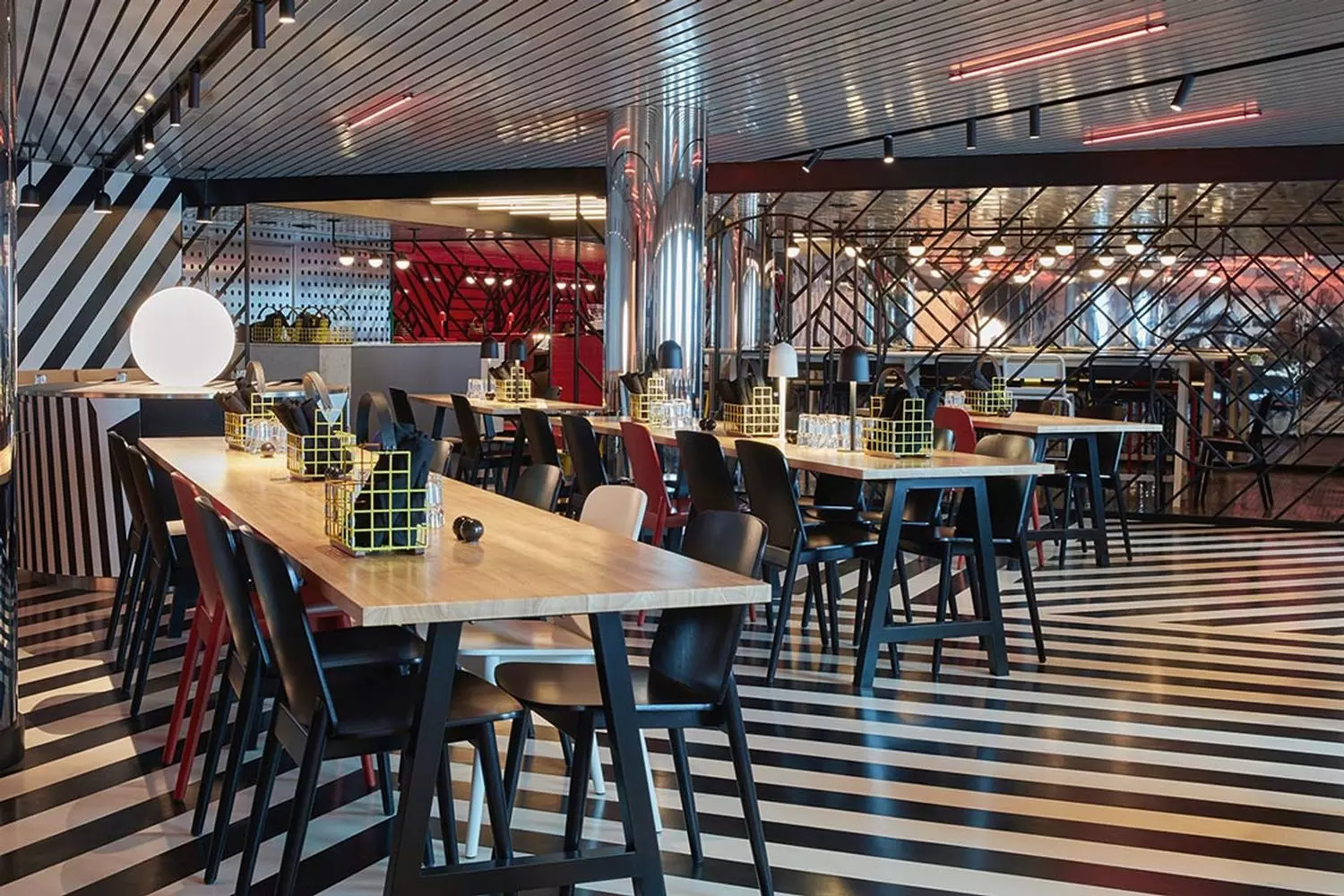 slider - American Butler