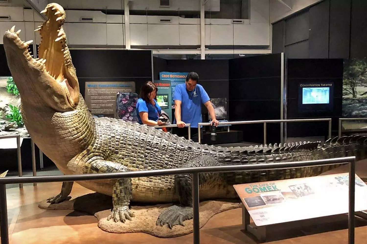 slider - American Butler