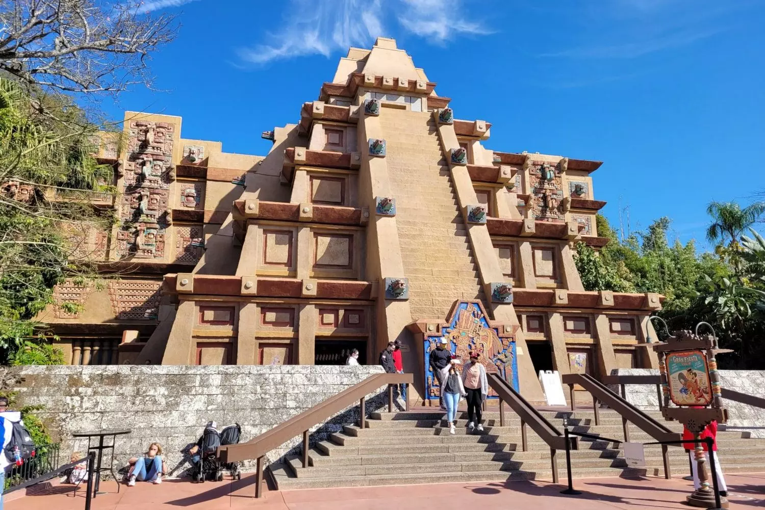 slider - American Butler