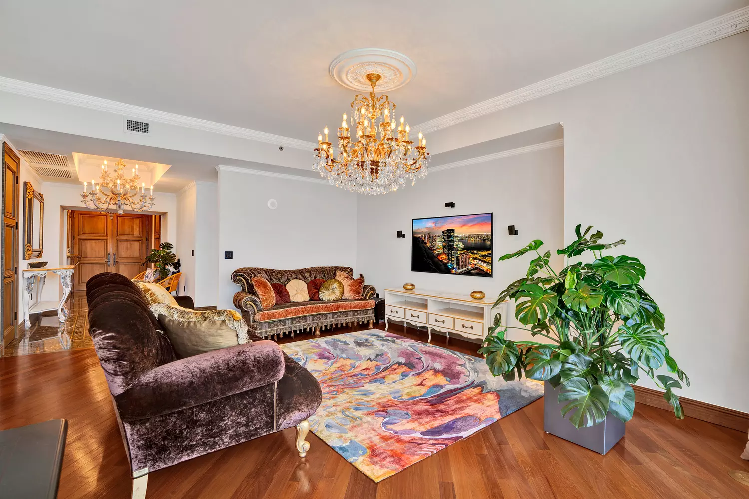 slider - American Butler