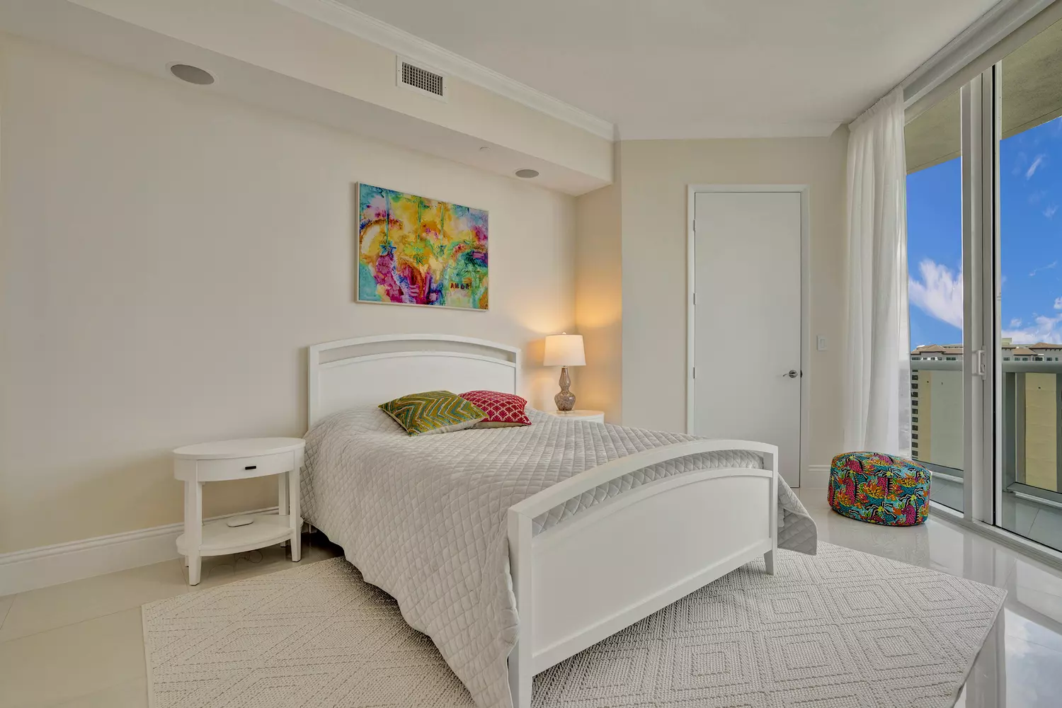 slider - American Butler