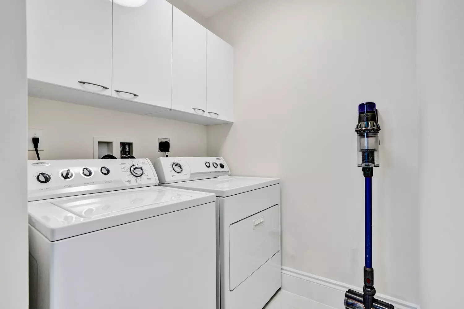 slider - American Butler