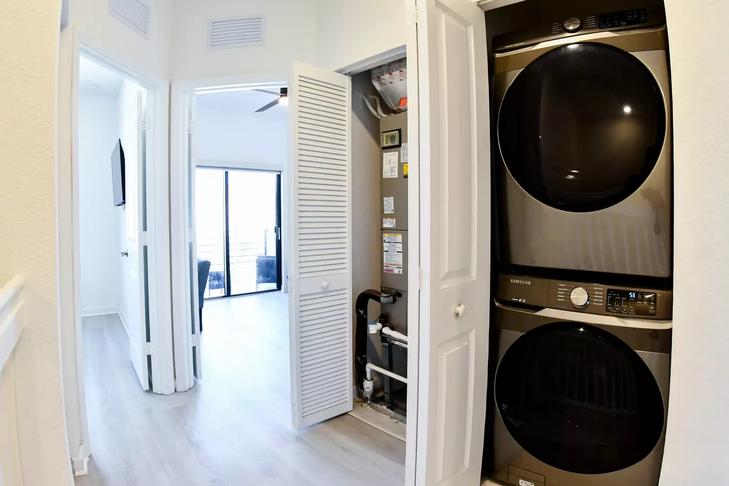 slider - American Butler