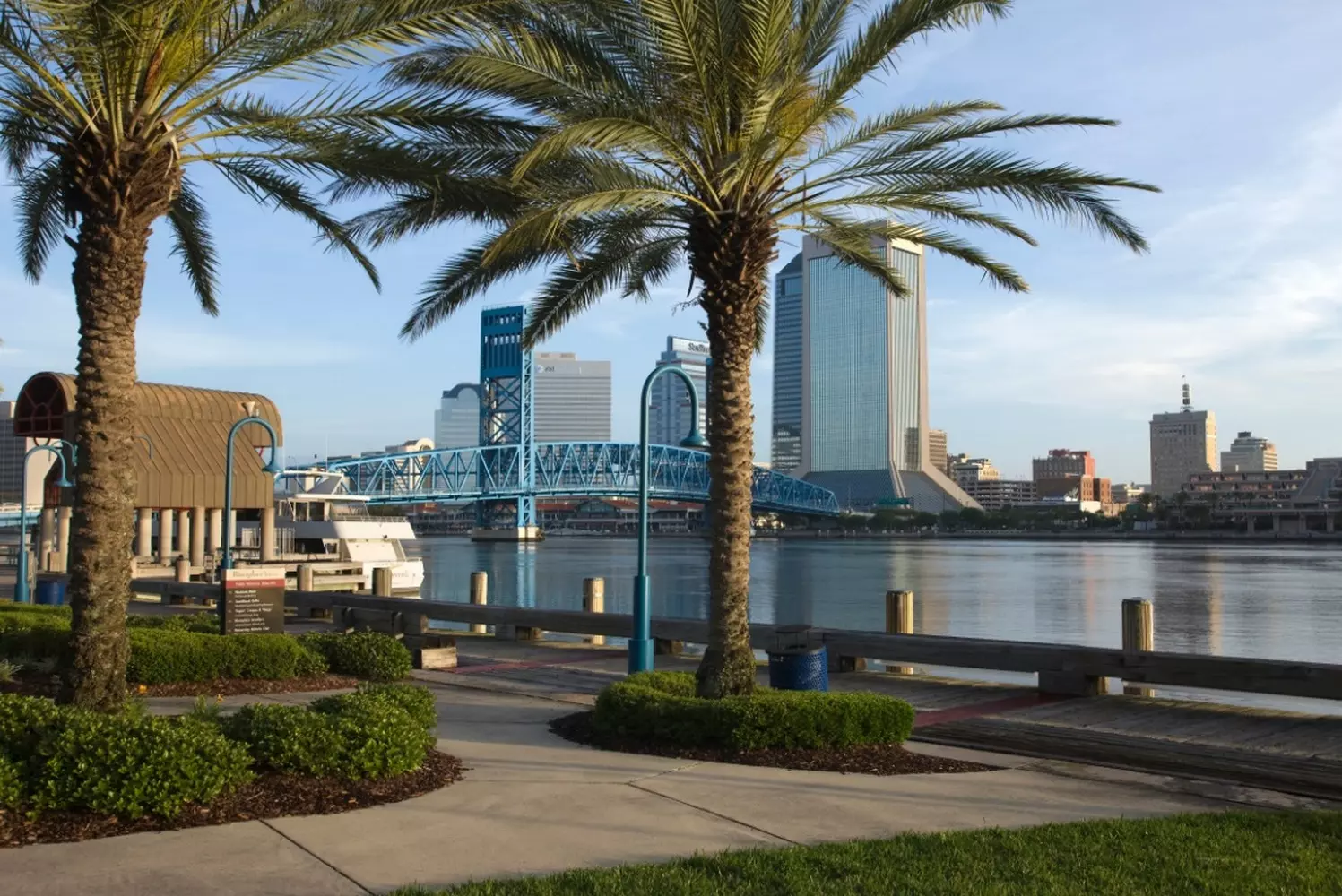 slider - American Butler